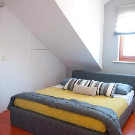 Apartments Iggy Postira Exterior photo