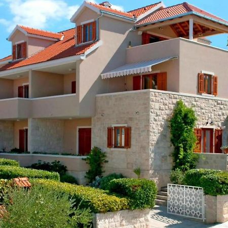 Apartments Iggy Postira Exterior photo